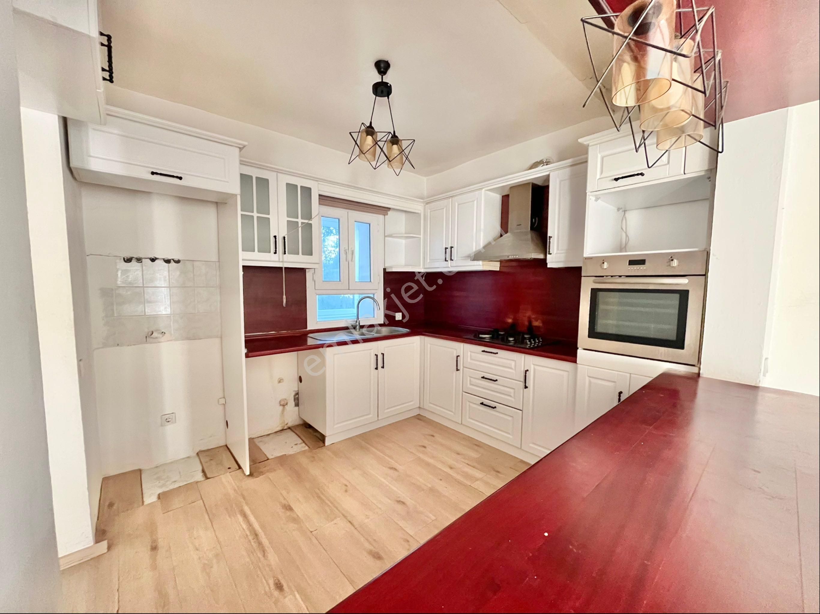 Bodrum Marina’da Denize 300mt Mesafede Tripleks Villa - Görsel 12