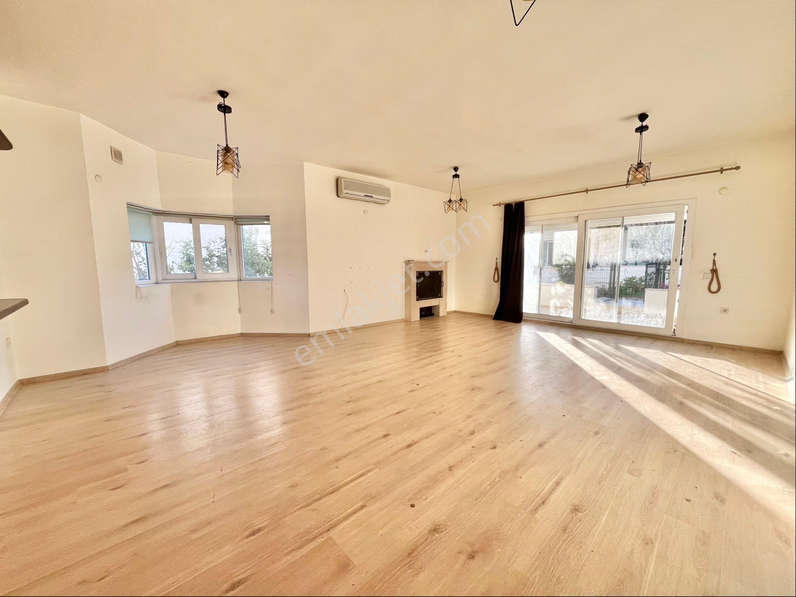 Bodrum Marina’da Denize 300mt Mesafede Tripleks Villa - Görsel 9