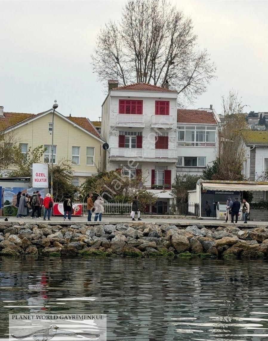 Planet’ten Yalı Dairesi Deniz Manzaralı Denize Sıfır 2+1