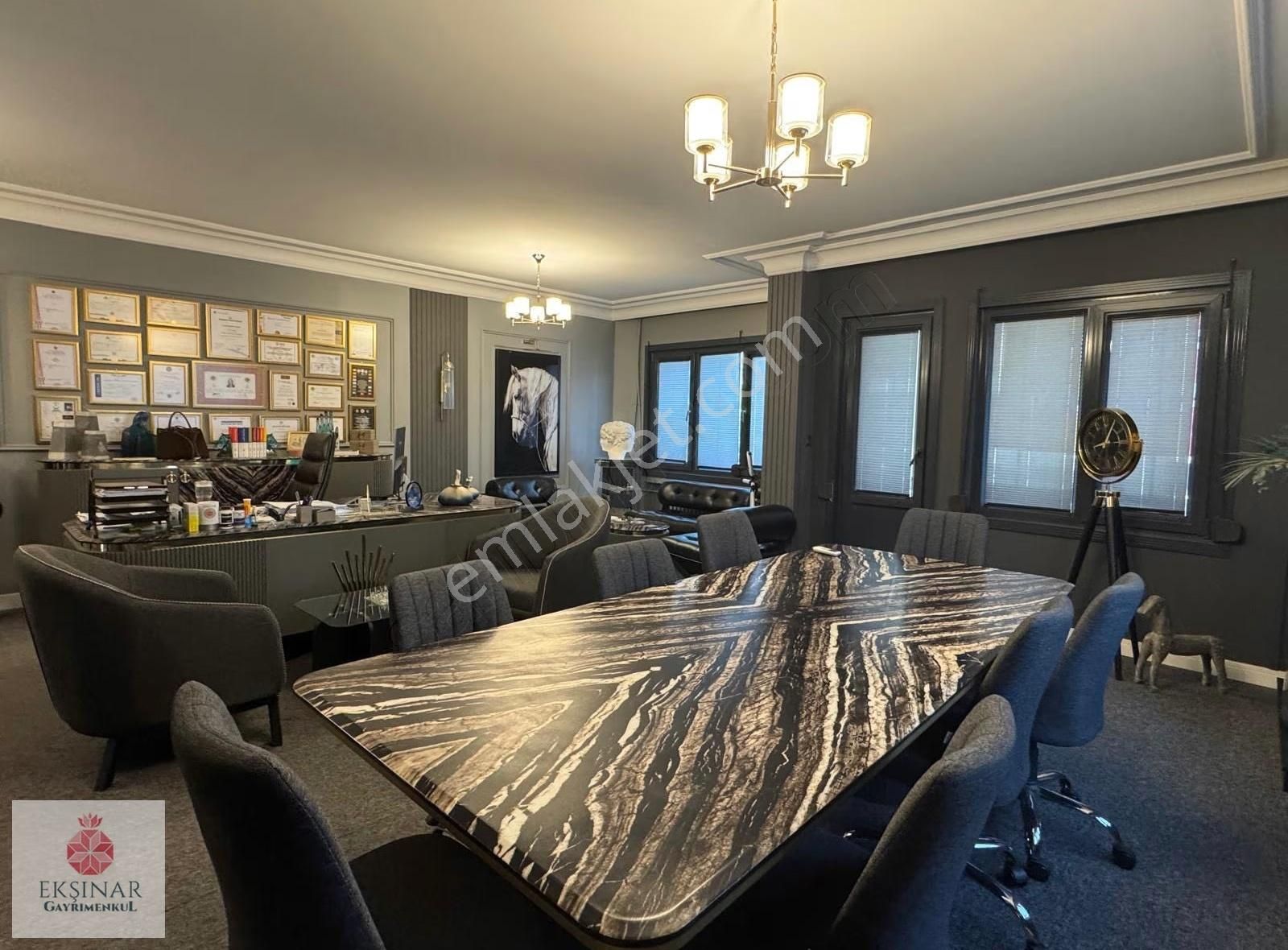 Ekşinar Gayrimenkul'den Kiralık Arakat