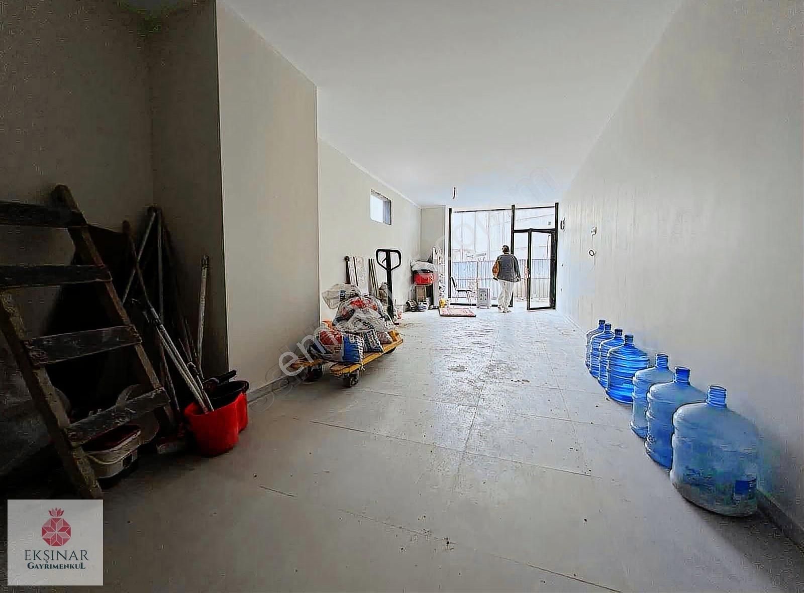 Cennet Mahallesi'nde Cadde Üzerinde Sıfır Binada Satılık Dükkan - Görsel 4