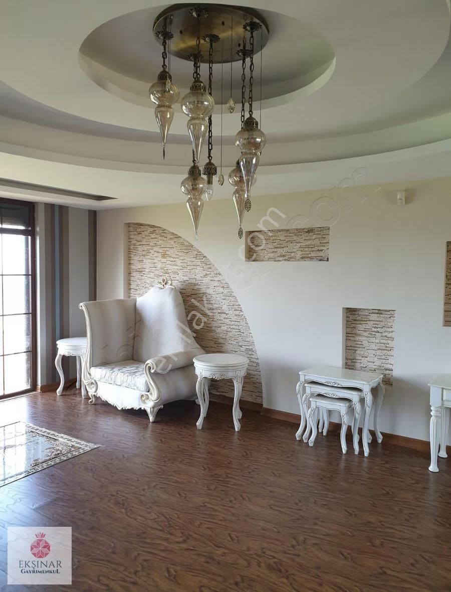 Silivri'de Denize Sıfır Havuzlu Satılık 7+2 Lüx Eşyalı Villa - Görsel 8