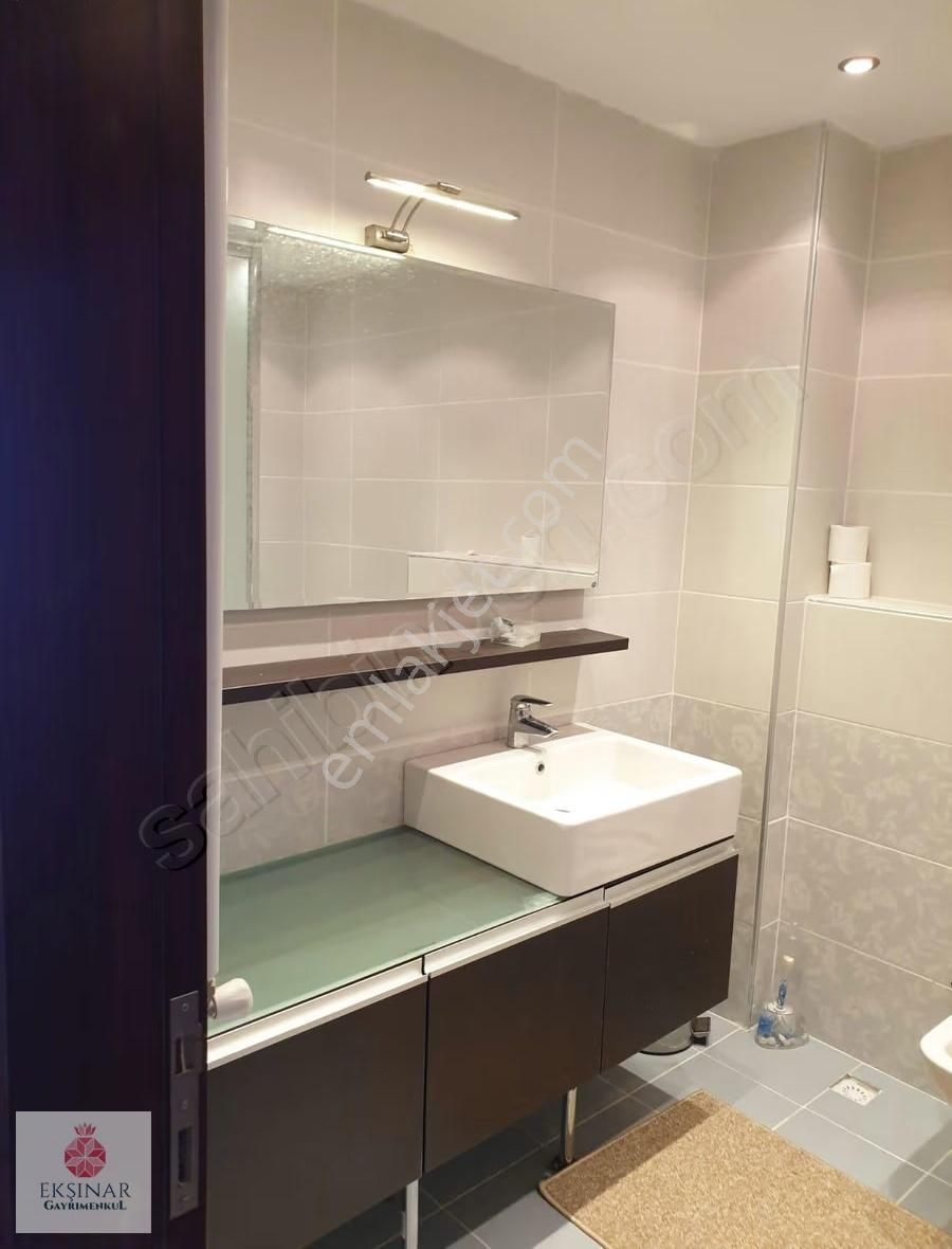 Silivri'de Denize Sıfır Havuzlu Satılık 7+2 Lüx Eşyalı Villa - Görsel 24