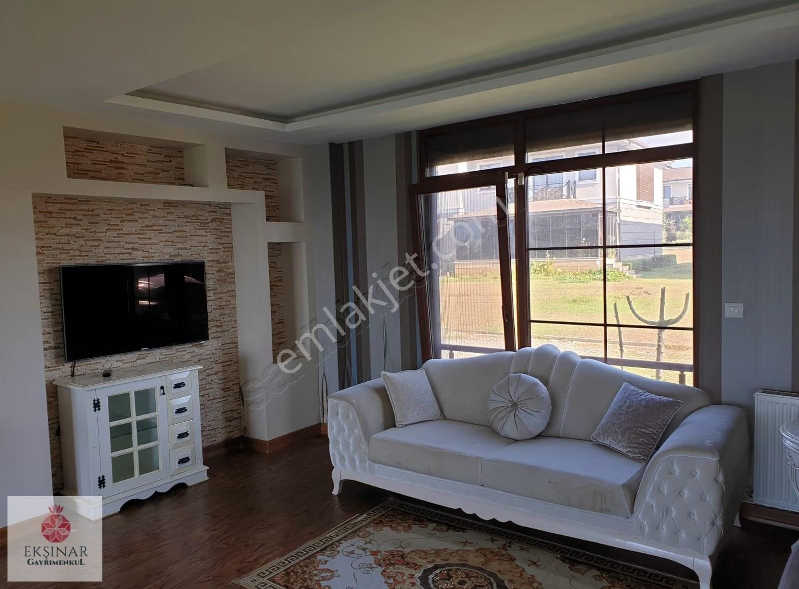 Silivri'de Denize Sıfır Havuzlu Satılık 7+2 Lüx Eşyalı Villa - Görsel 9