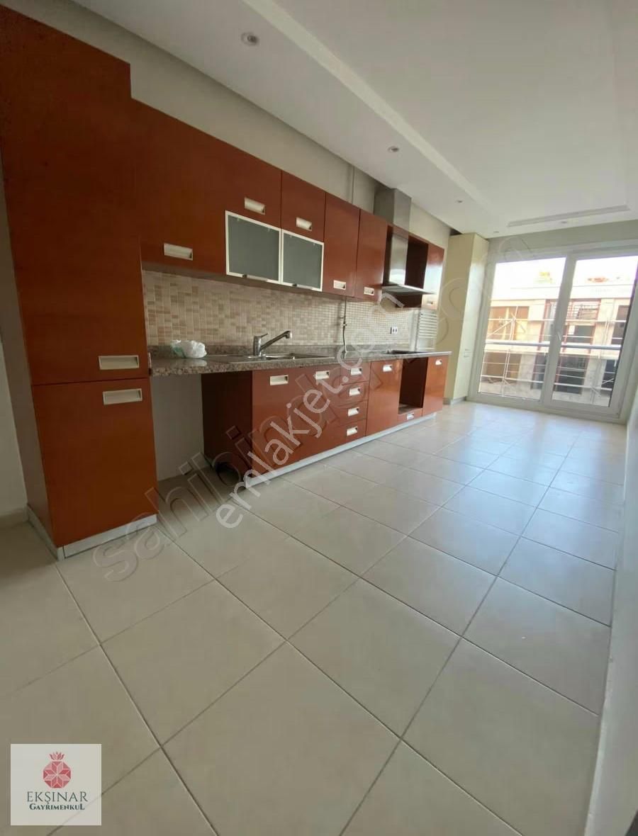 Ekşinar Gayrimenkul'den Adakale Bölgesi'nde 3+1 Satılık Daire - Görsel 2