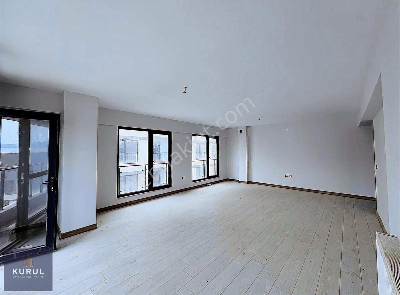 Kurul Gayrimenkul'den Göl Manzaralı 4+1 Satılık Daire - Görsel 12