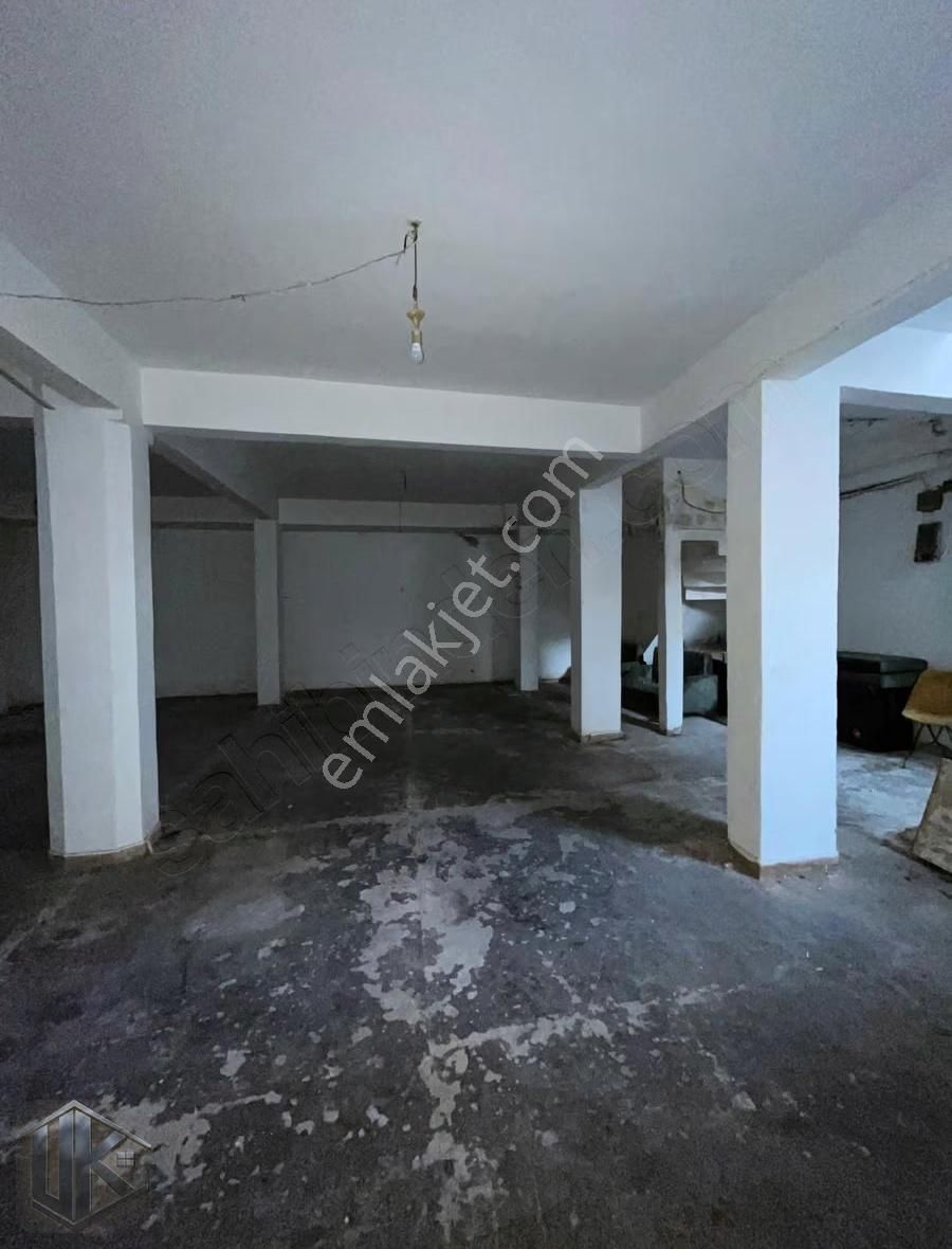 Uğur Gayrimenkul'den Merkezi Konum Yatırıma Uygun Satılık Dükkan