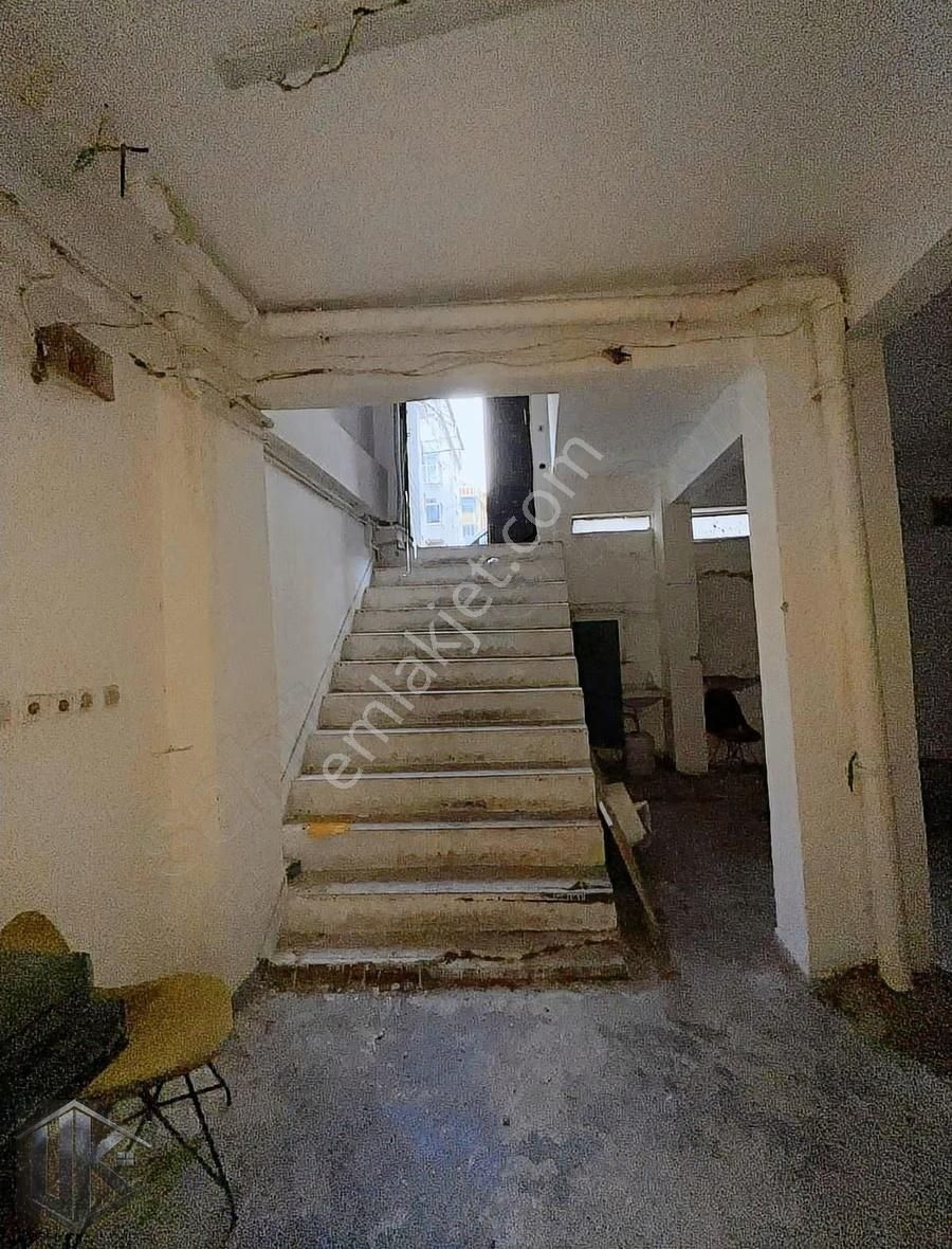 Uğur Gayrimenkul'den Merkezi Konum Yatırıma Uygun Satılık Dükkan - Görsel 10