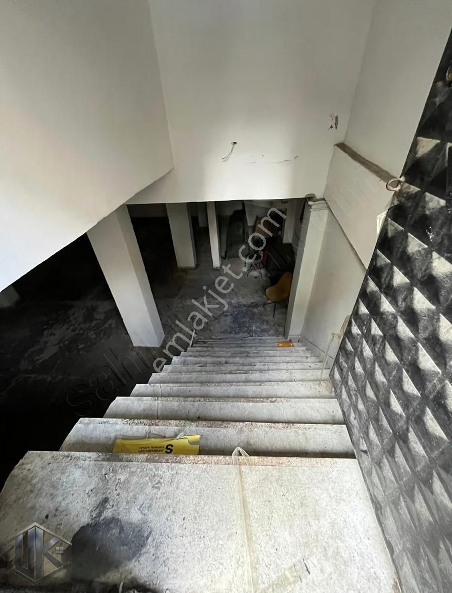 Uğur Gayrimenkul'den Merkezi Konum Yatırıma Uygun Satılık Dükkan - Görsel 4