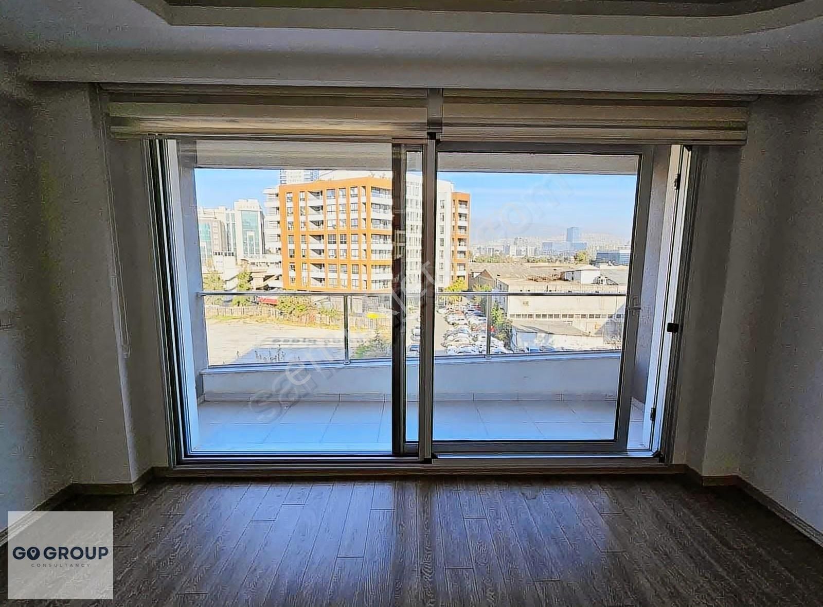 İzmir Gümüş Plazada Ofisiniz Hazır - Görsel 4