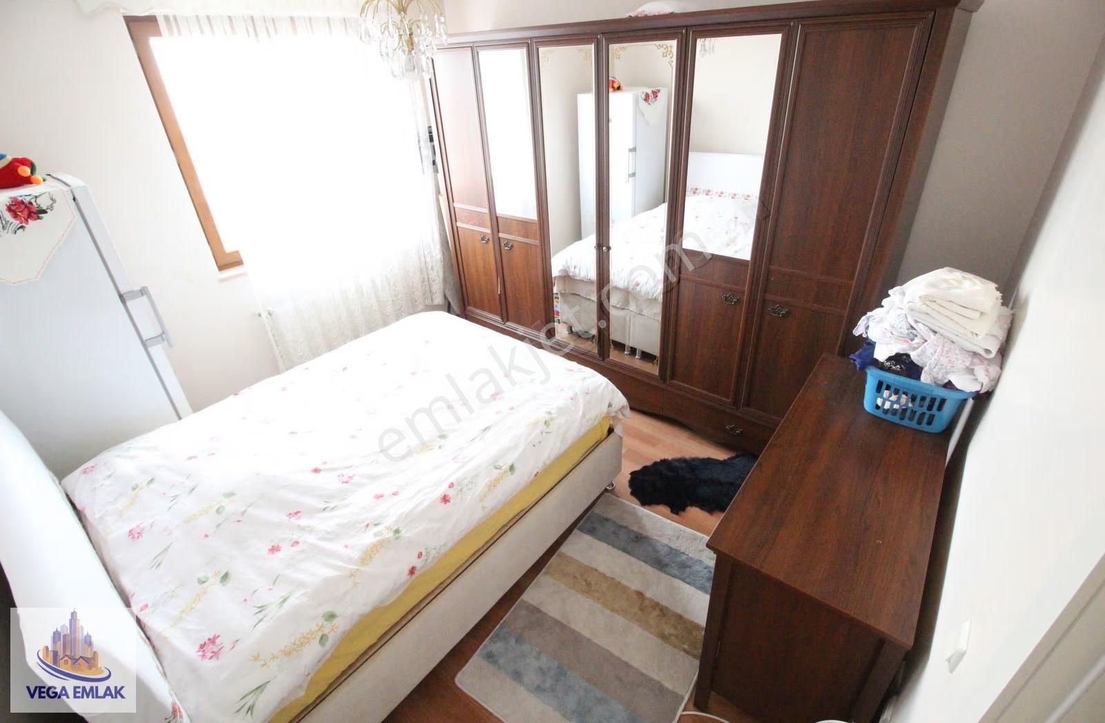 Vega Emlak'tan Full Yapılı Ankara Manzaralı Yıldız Göbekte Daire - Görsel 2