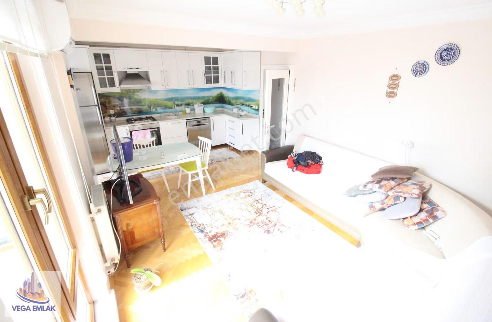 Vega Emlak'tan Full Yapılı Ankara Manzaralı Yıldız Göbekte Daire - Görsel 3