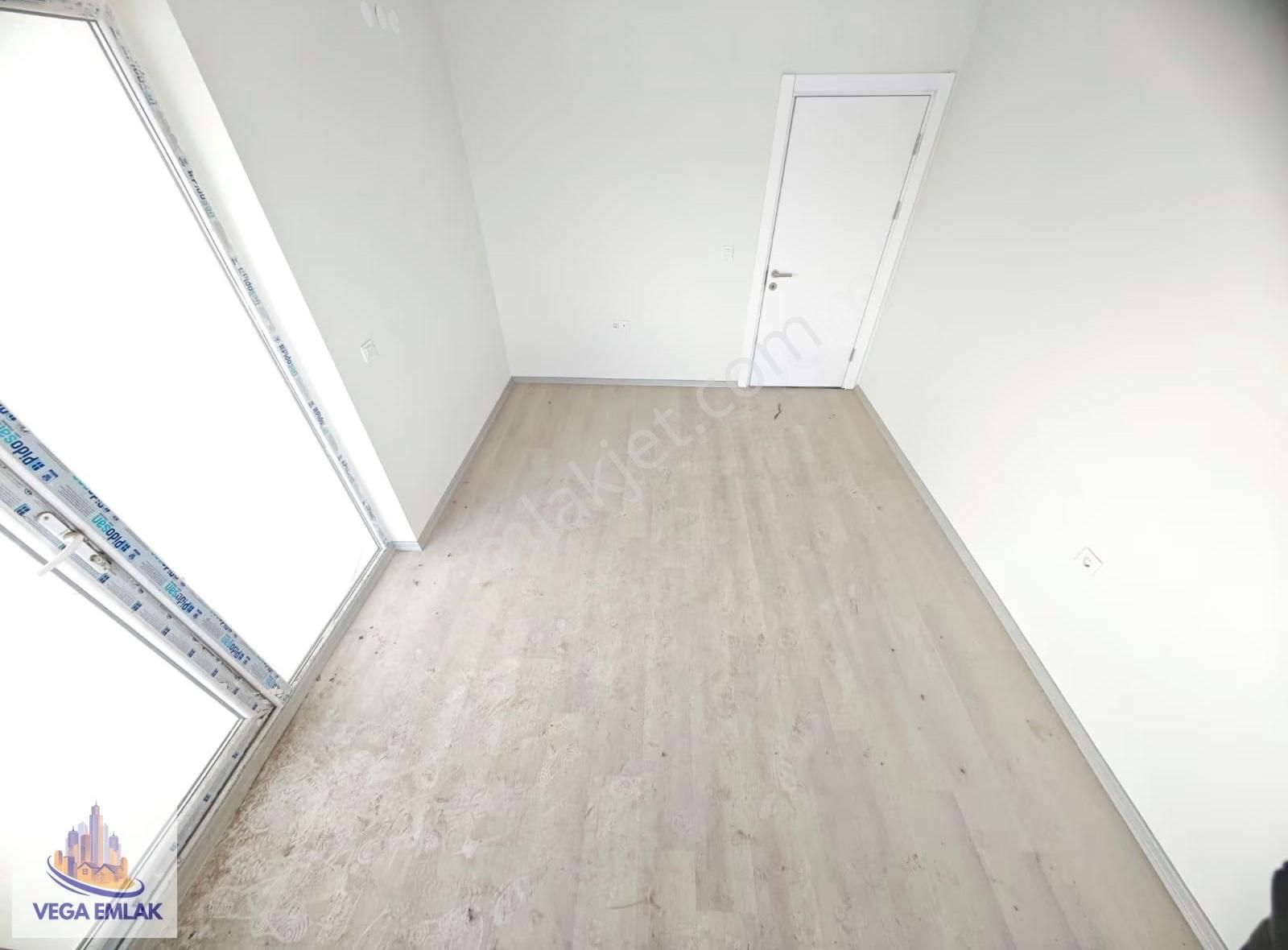 Vega Emlaktan Güneşevler Sınırı Yakını 3+1 Sıfır Site Dairesi - Görsel 25