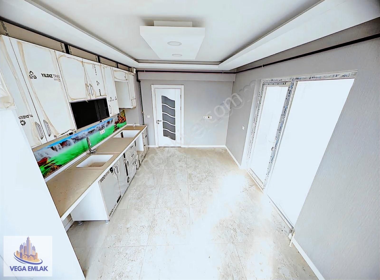 Vega Emlaktan Güneşevler Sınırı Yakını 3+1 Sıfır Site Dairesi - Görsel 4