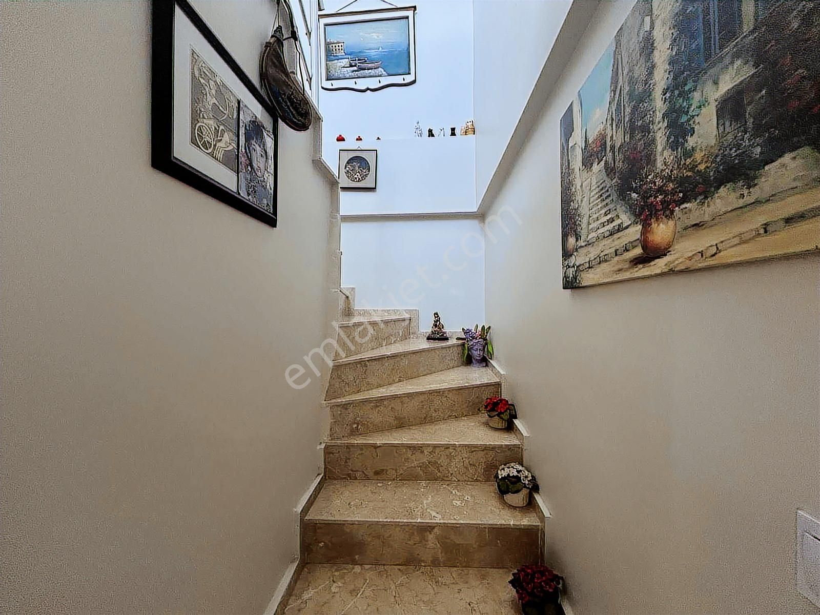 Yeni Mahallede Merkezi Konumda 3+1 Ayrı Mutfak Dubleks - Görsel 11