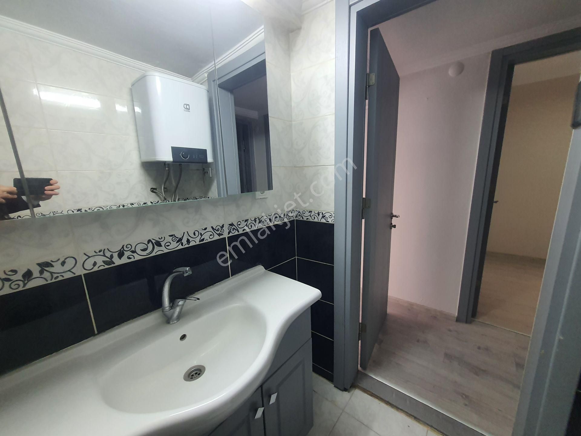 İzmir Alsancak Talatpaşa Bulvarı Merkezi Konumda 2+1 Kiralık - Görsel 20