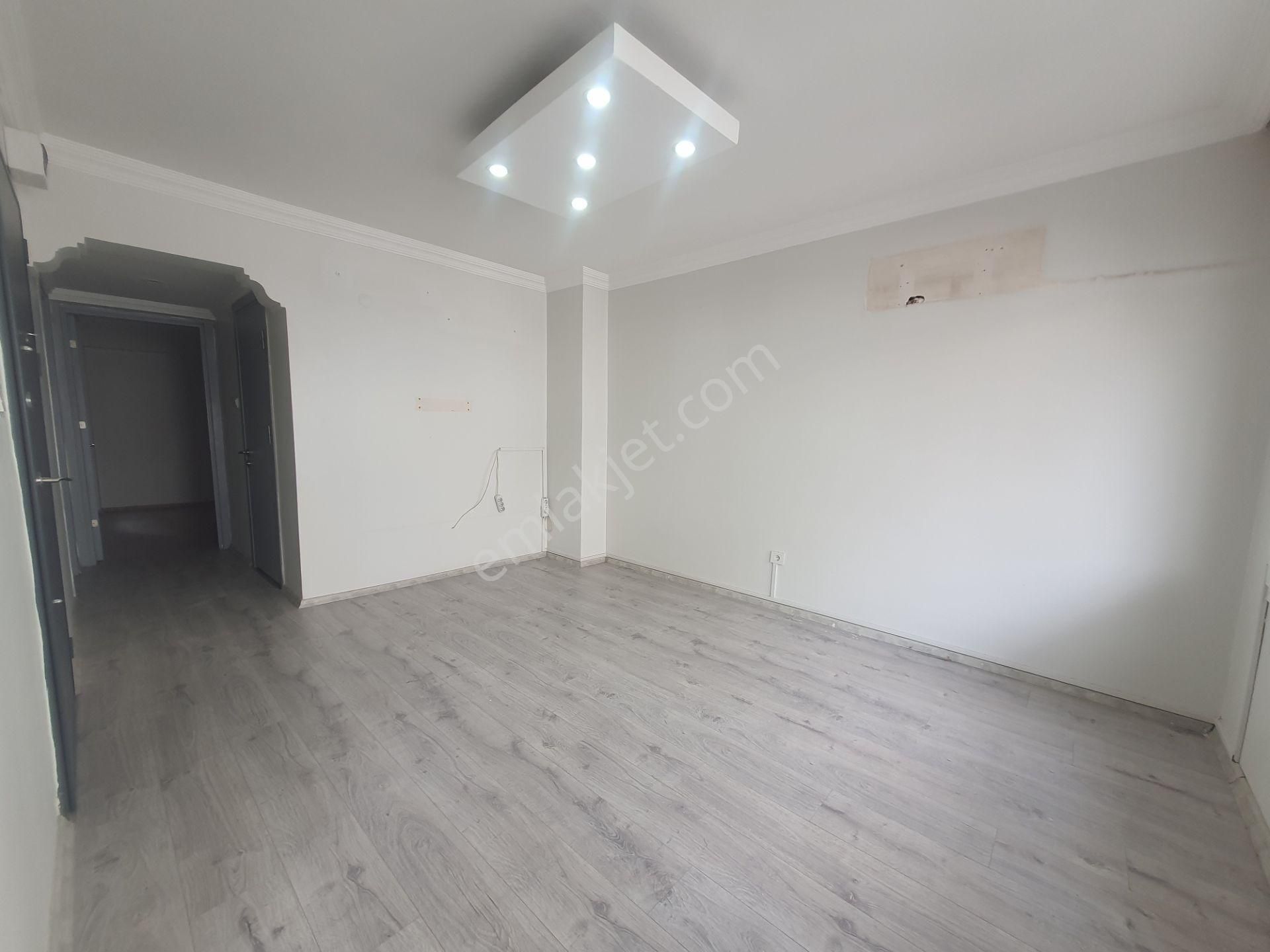 İzmir Alsancak Talatpaşa Bulvarı Merkezi Konumda 2+1 Kiralık - Görsel 5