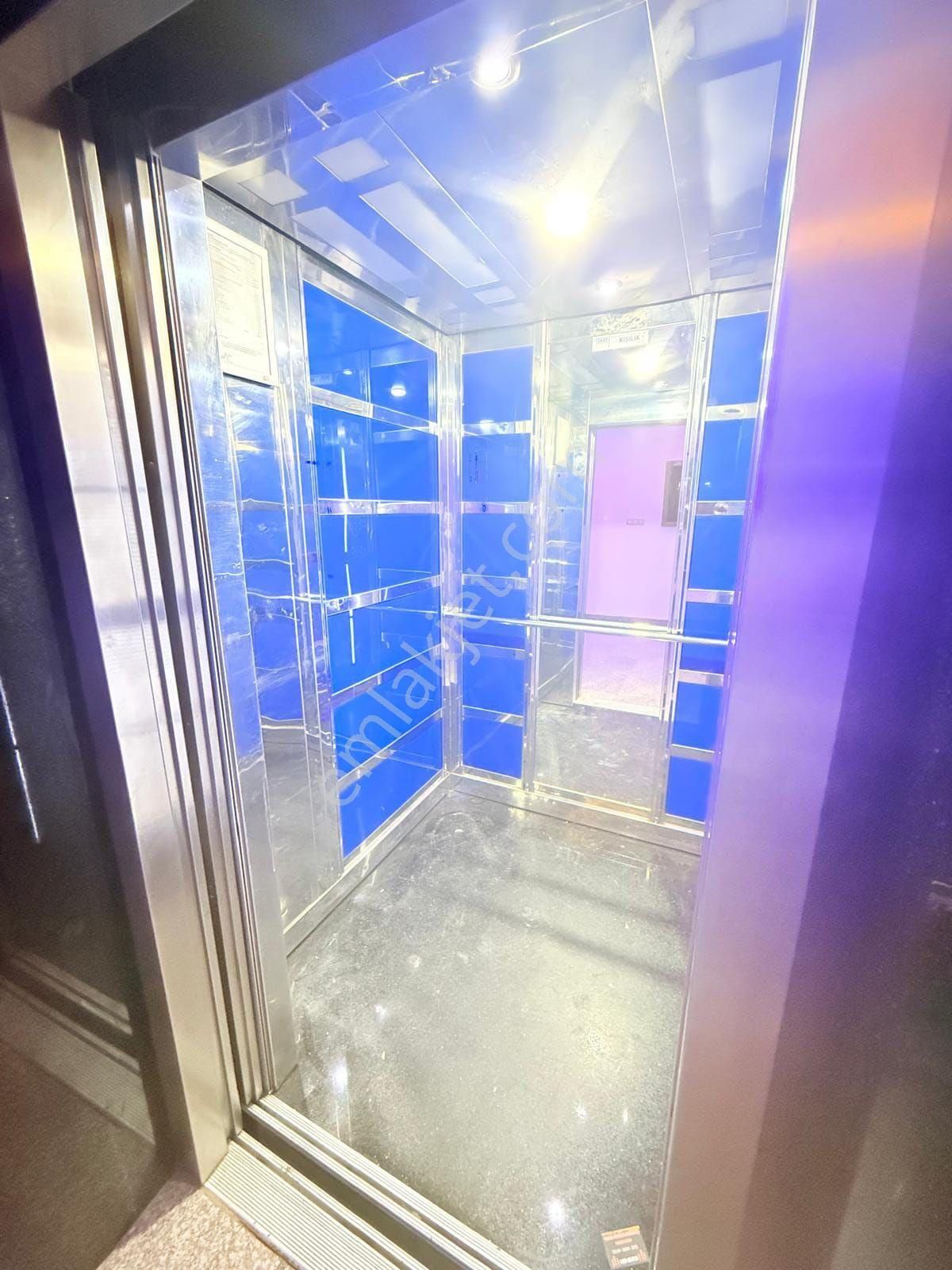 100 Yıl Şenbayrak Plaza'da 4+1 Her Kat Tek Daire Satılıktır - Görsel 30