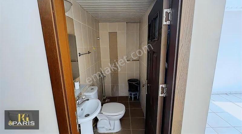 Kurttepe'de Göl Manzaran Asla Kapanmaz! Geniş 4+1 Satılık Daire - Görsel 18