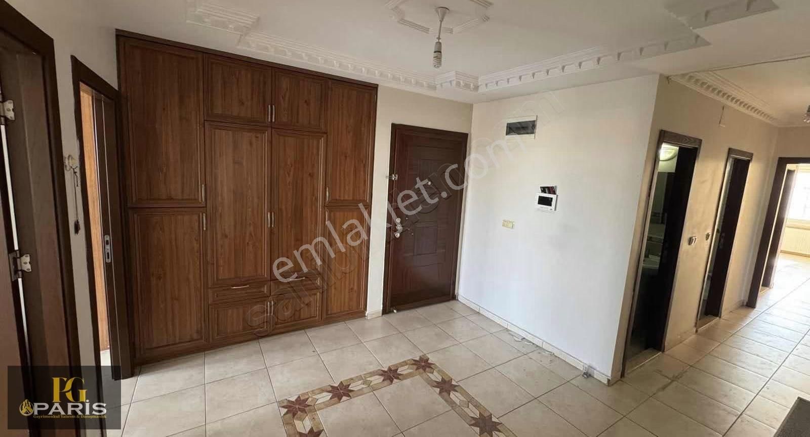 Kurttepe'de Göl Manzaran Asla Kapanmaz! Geniş 4+1 Satılık Daire - Görsel 15