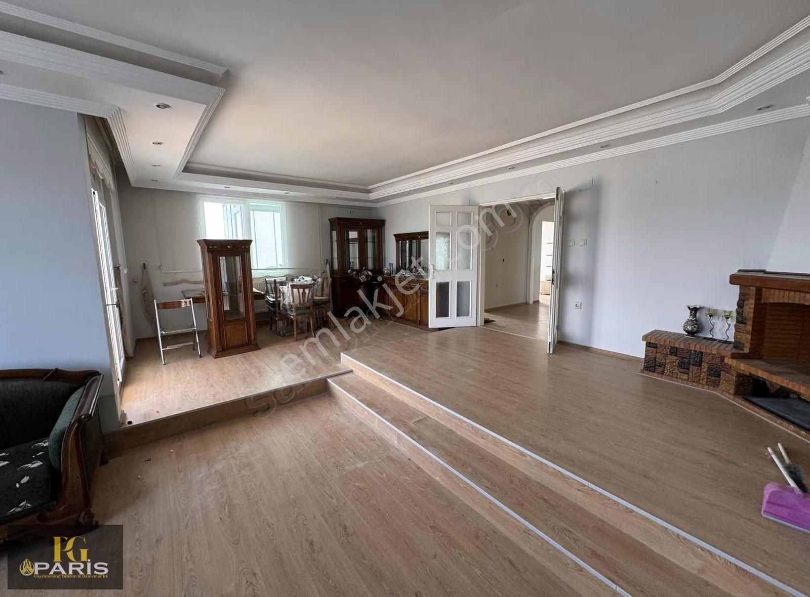 Paris'ten Güzelyalı Mah. Göl Manzaralı Kiralık 3+1 Daire !!! - Görsel 13