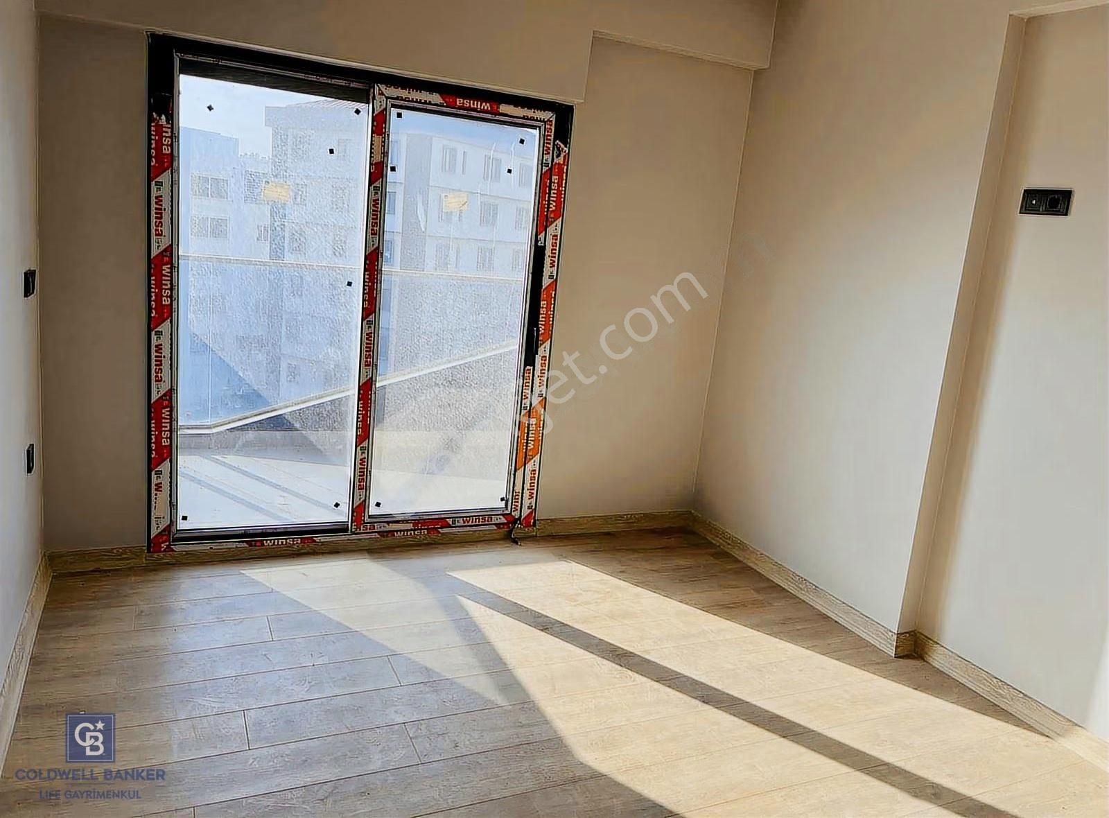 Çiğli Azel Deluxe Sitesi Havuz Ve Peyzaj Cephe Satılık 2+1 Daire - Görsel 8