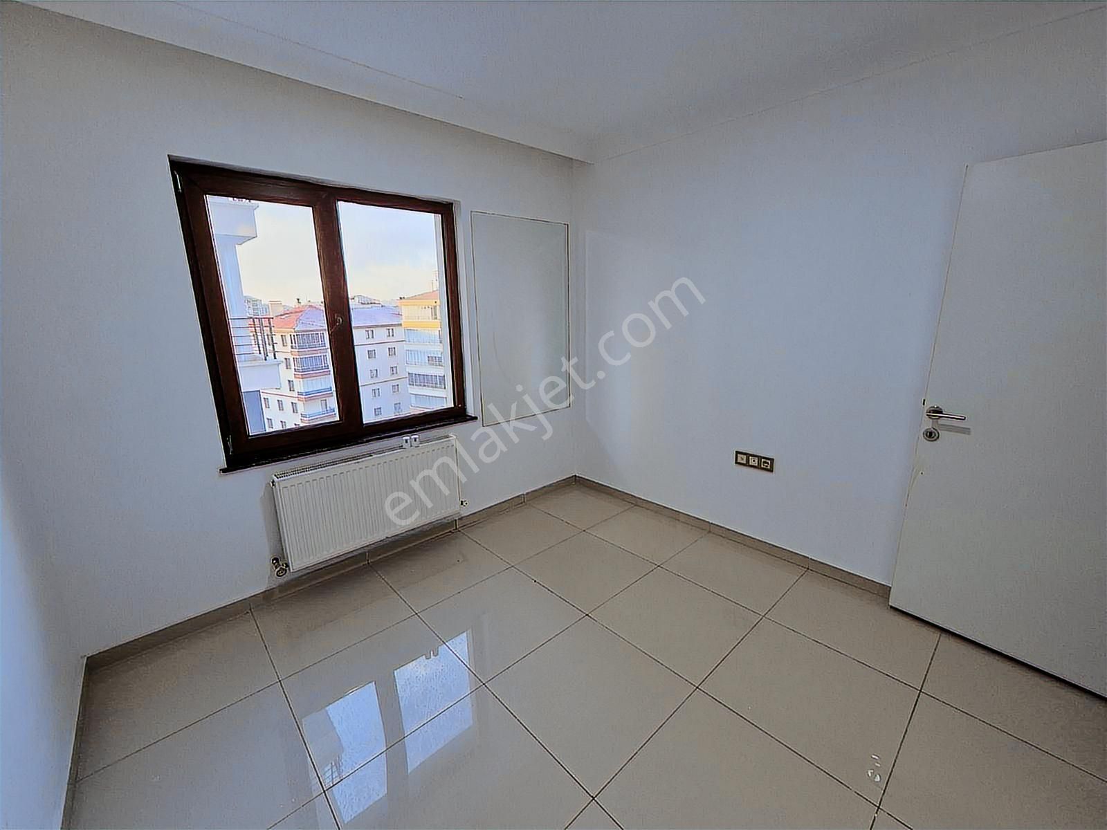 Ank Altındağ Karapürcek Te Teraslı Full Yapılı 4+1 Daire - Görsel 3