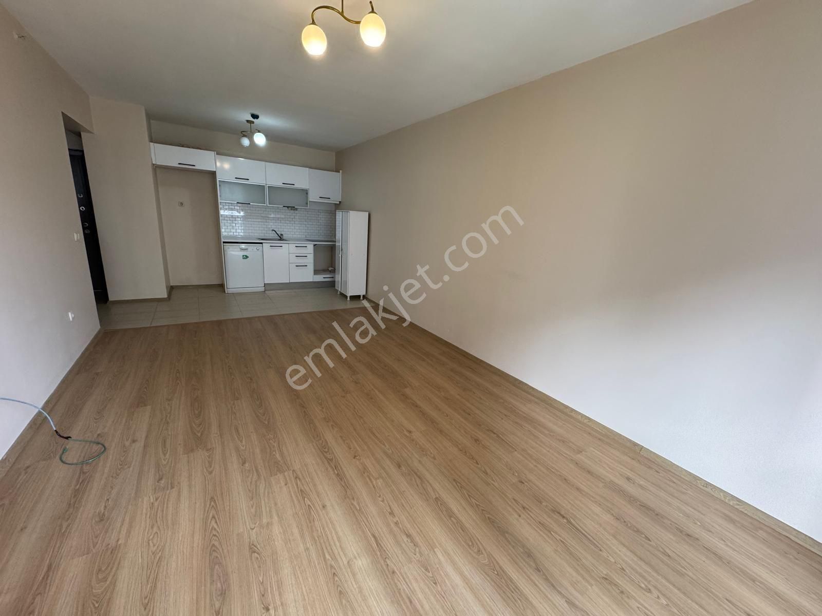 Kiralık 1+1 Daire, Metrobüse Yakın - Görsel 9