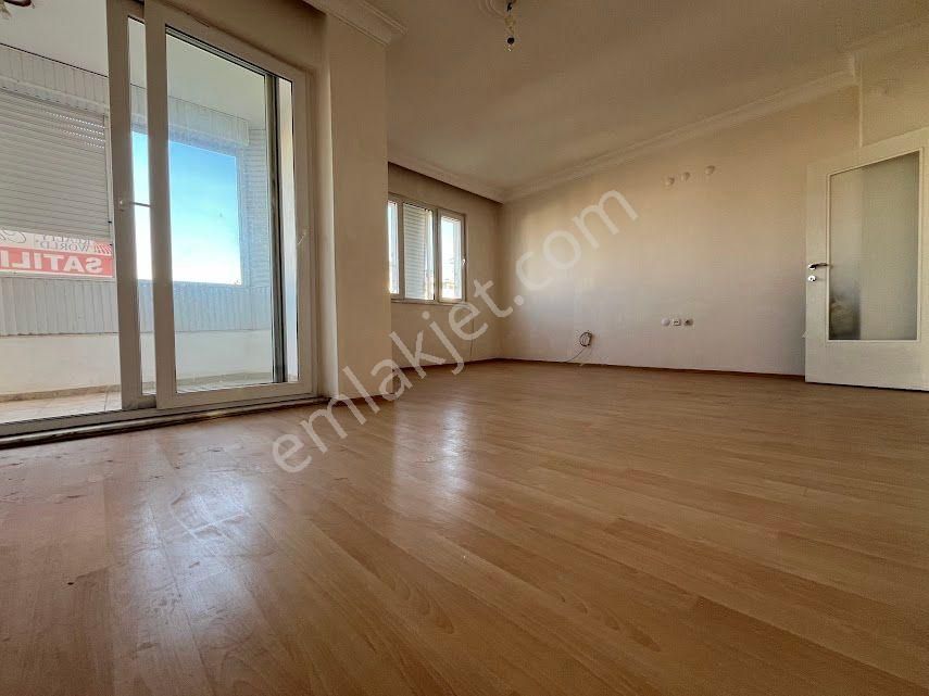 Güllük Caddesi Bilim Üniversitesi Çaprazında 3+1 Satılık Daire - Görsel 4