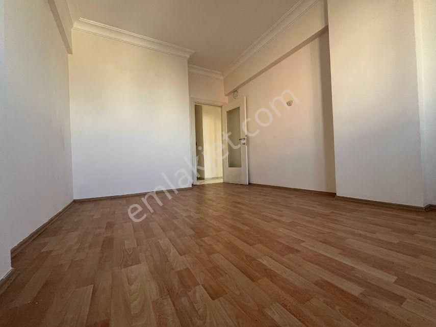 Güllük Caddesi Bilim Üniversitesi Çaprazında 3+1 Satılık Daire - Görsel 17