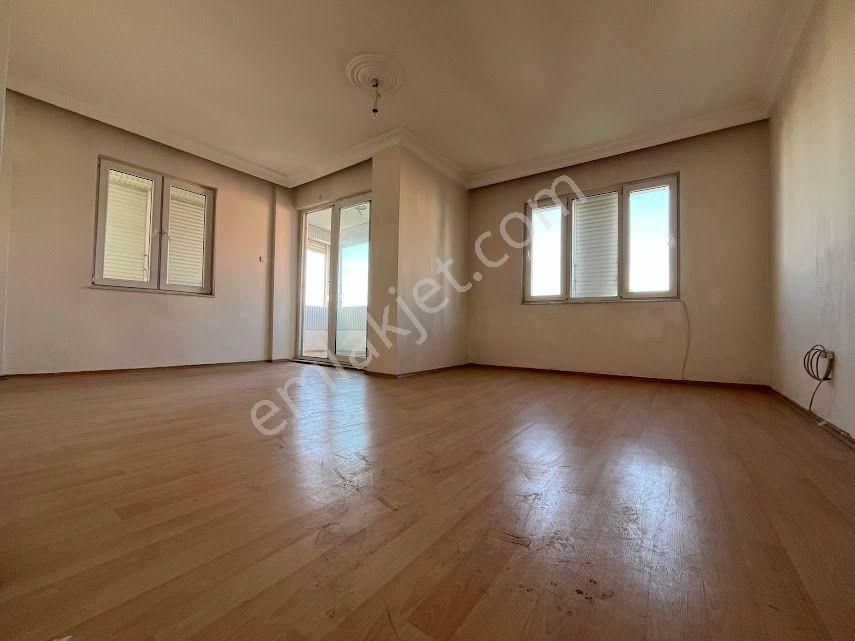 Güllük Caddesi Bilim Üniversitesi Çaprazında 3+1 Satılık Daire - Görsel 5