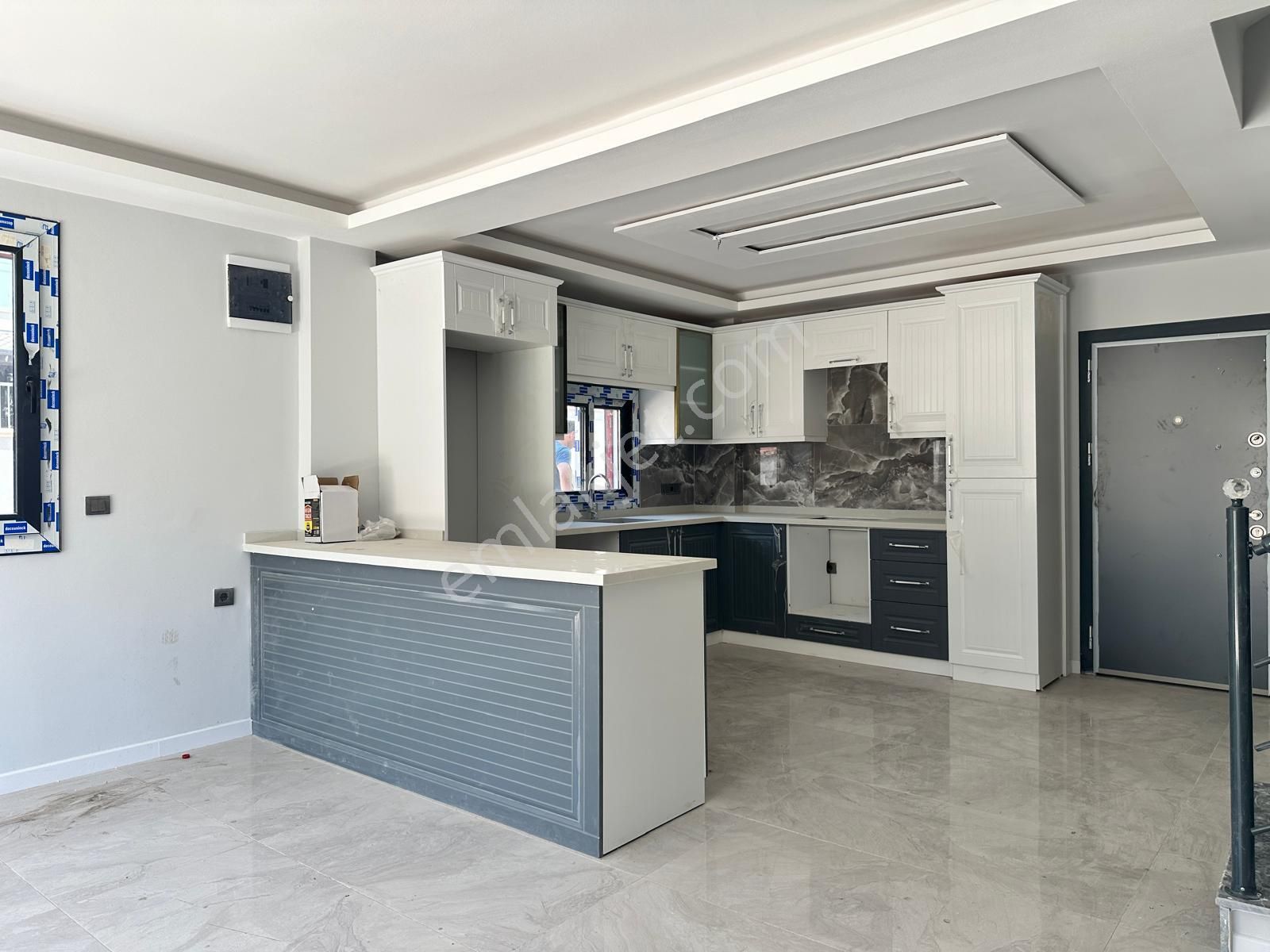 Seferihisar Doğanbeyde 4+1 Satılık Villa Tamamen Müstakil Bahçeli Köşe Villa - Görsel 11