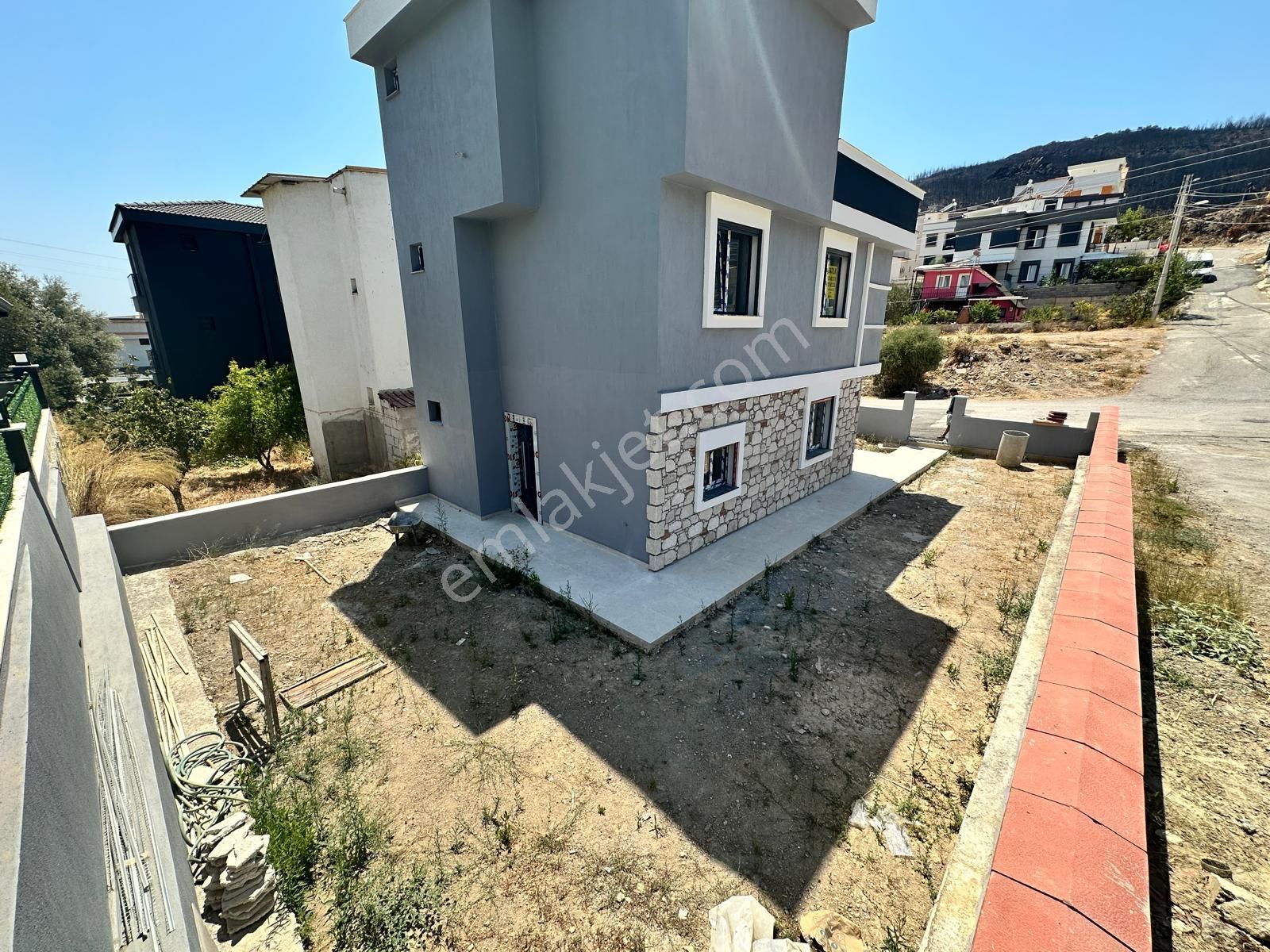 Seferihisar Doğanbeyde 4+1 Satılık Villa Tamamen Müstakil Bahçeli Köşe Villa - Görsel 5