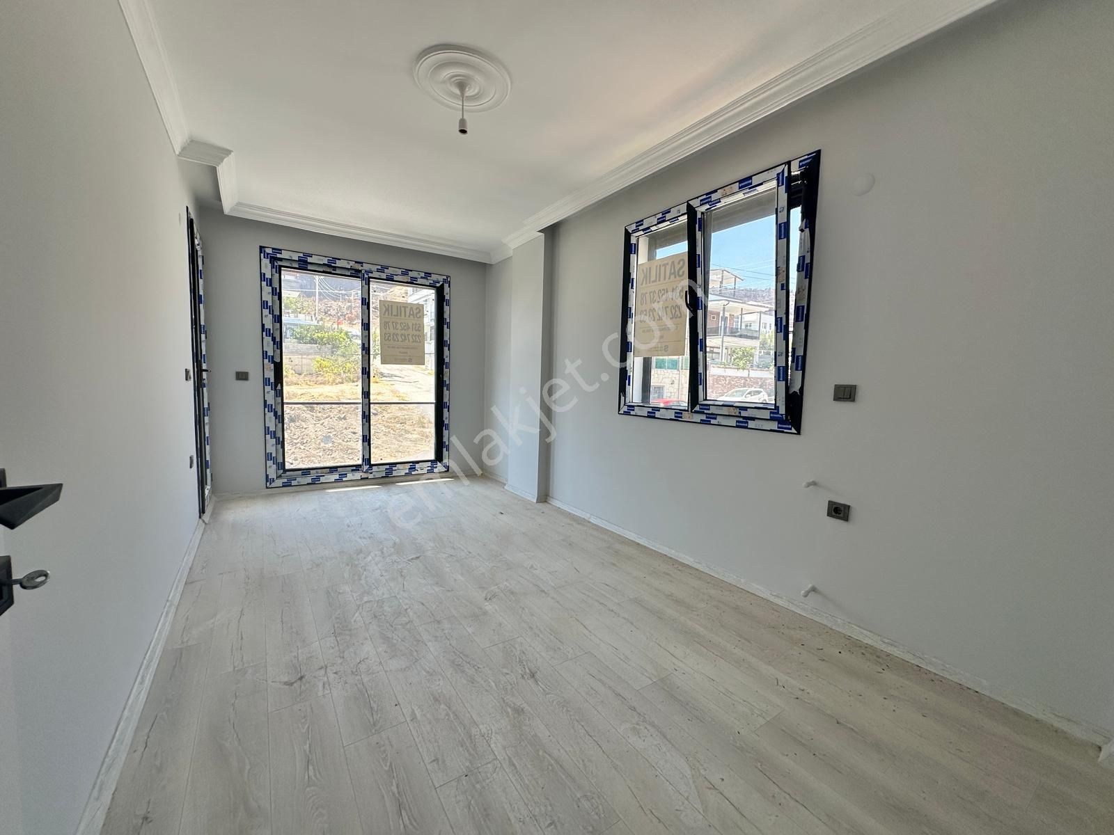 Seferihisar Doğanbeyde 4+1 Satılık Villa Tamamen Müstakil Bahçeli Köşe Villa - Görsel 24