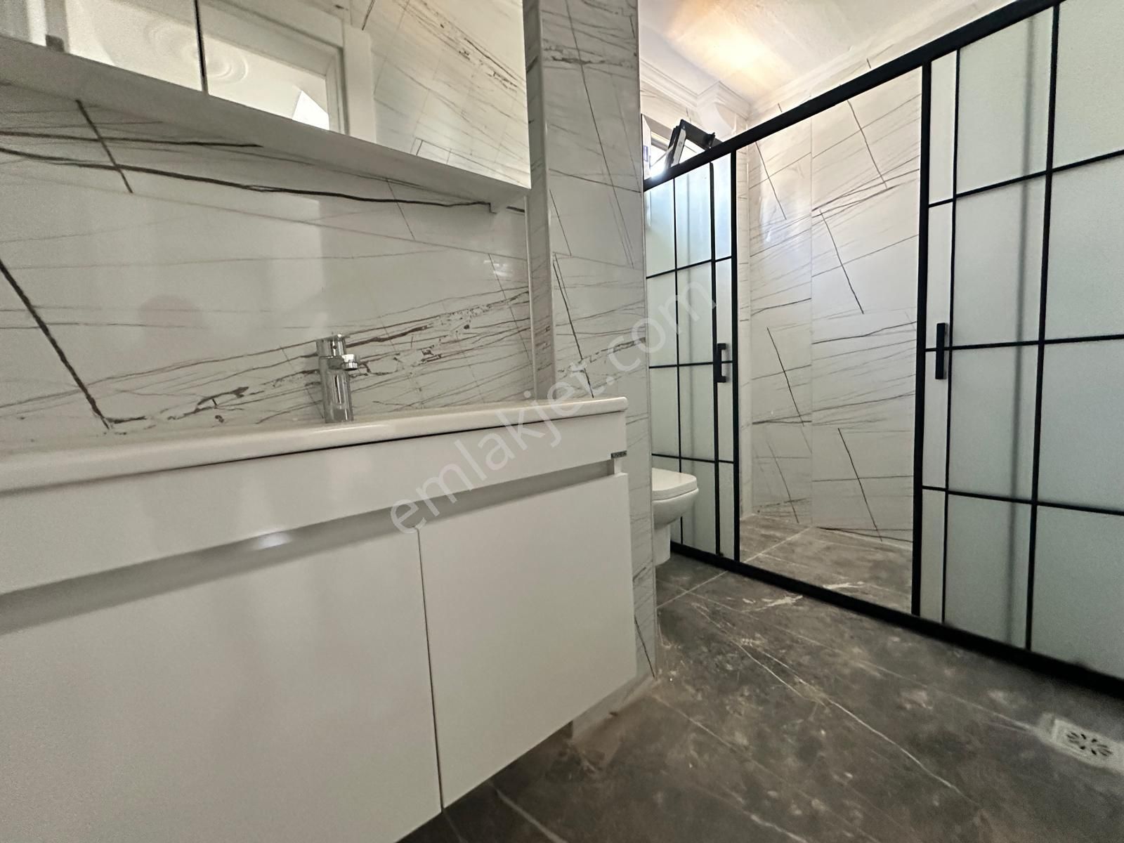 Seferihisar Doğanbeyde 4+1 Satılık Villa Tamamen Müstakil Bahçeli Köşe Villa - Görsel 21