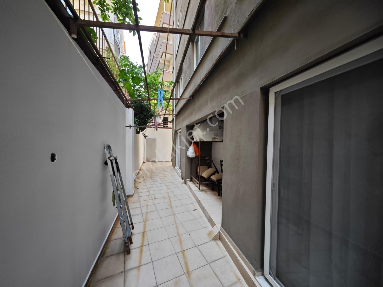 Dikili Ümmetoğlu'ndan 2+1 Ayrı Mutfak Salon Denize 100'metre - Görsel 25