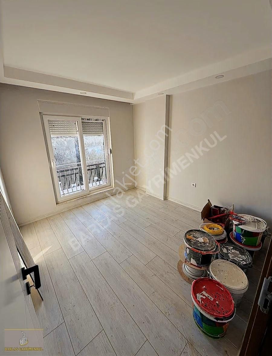 Varsak Aydoğmuş Mah 2+1 Ayrı Mutfak Sıfır İskanlı - Görsel 13