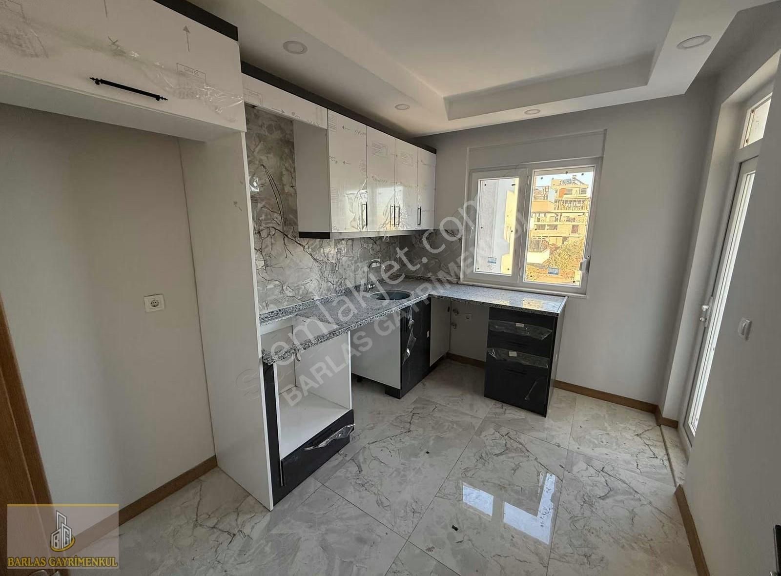 Varsak Aydoğmuş Mah 2+1 Ayrı Mutfak Sıfır İskanlı - Görsel 7