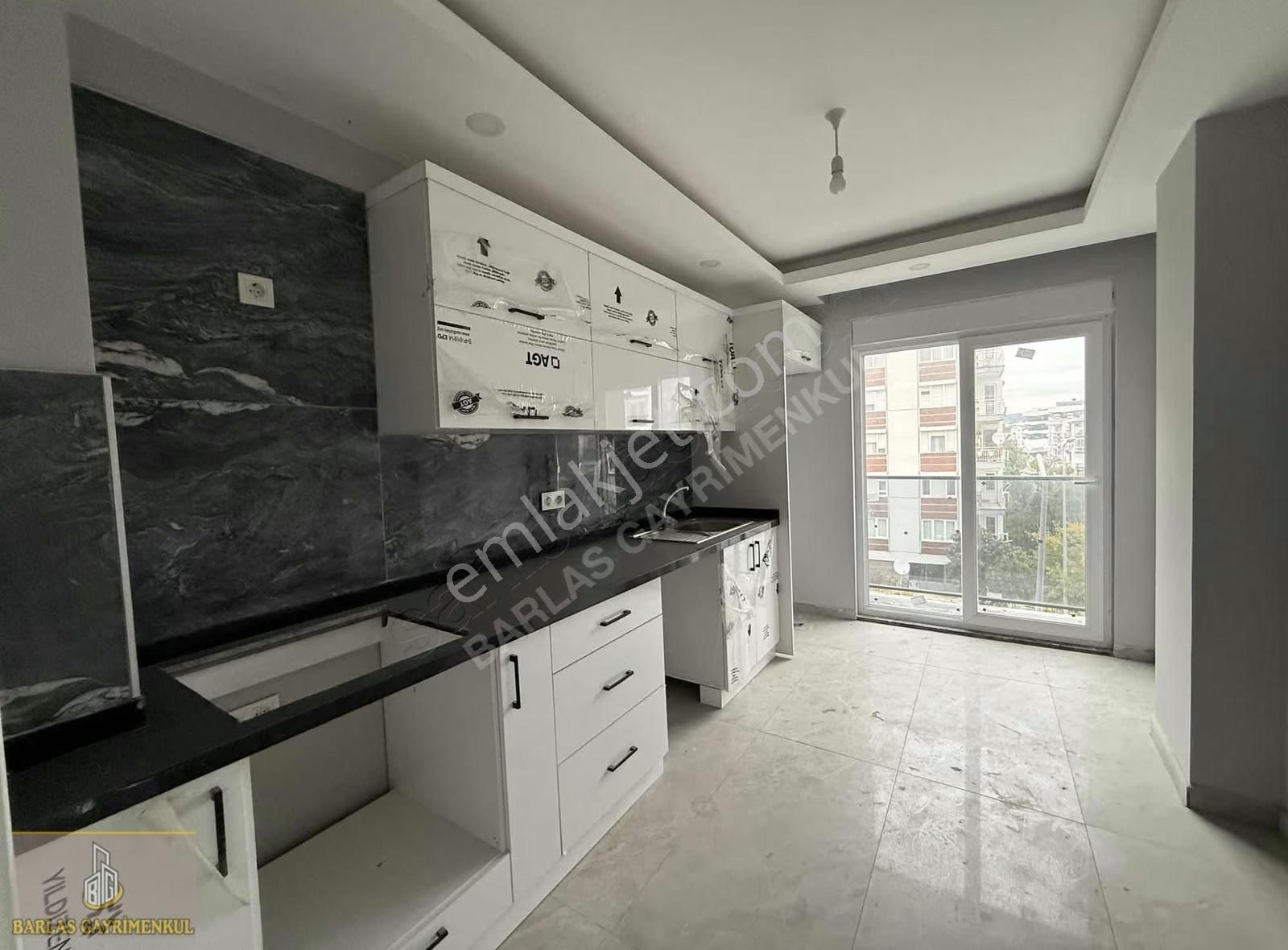 Ayanoğlu Mah 3+1 Lüks İşçilik Cadde Üzeri %80 Kredili - Görsel 20