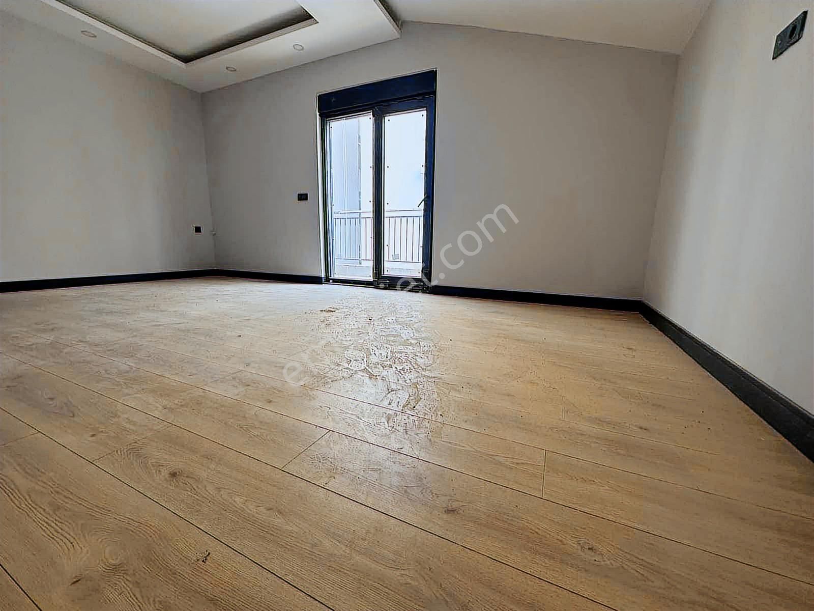 Satılık Konyaaltı Cadesinde Denize Sadece 50 Metre - Görsel 11