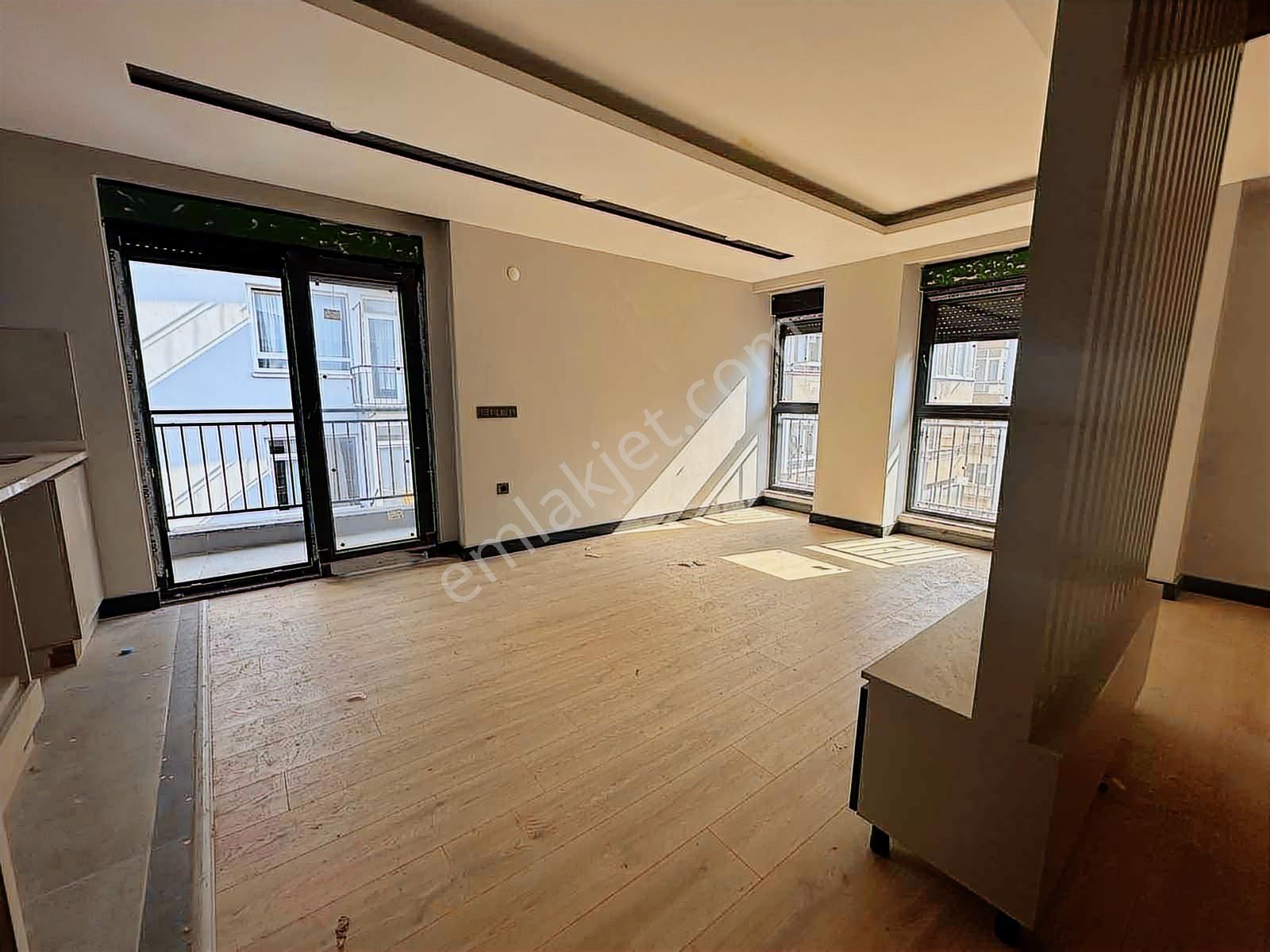 Satılık Konyaaltı Cadesinde Denize Sadece 50 Metre - Görsel 21