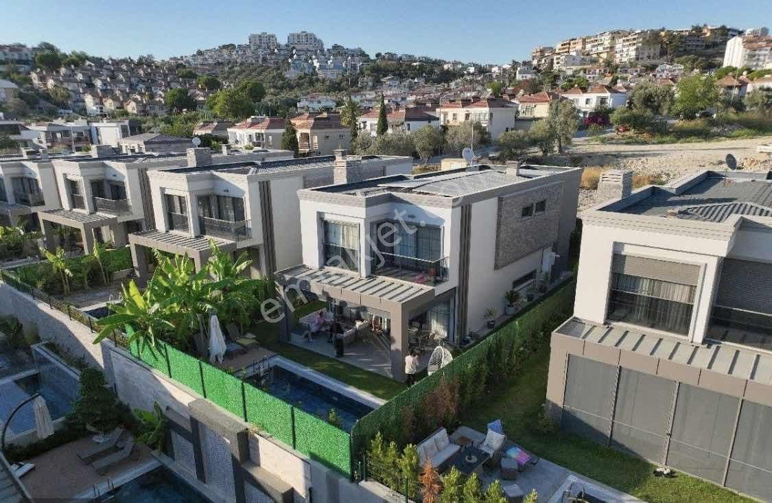 Kuşadası Kadınlar Denizinde Satılık 4+1 Özel Havuzlu Lüks Villa - Görsel 3