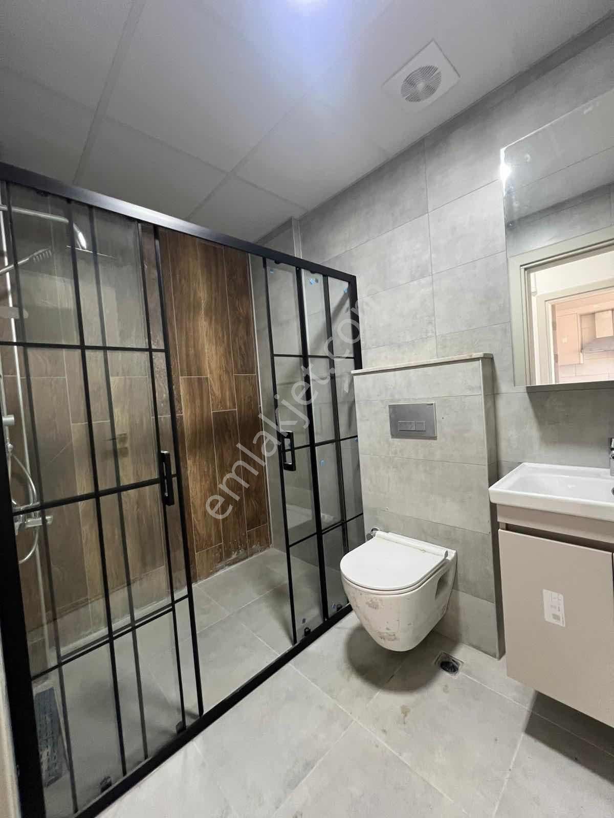 Kuşadası Kadınlar Denizinde Satılık Deniz Manzaralı 1+1 Daire - Görsel 8