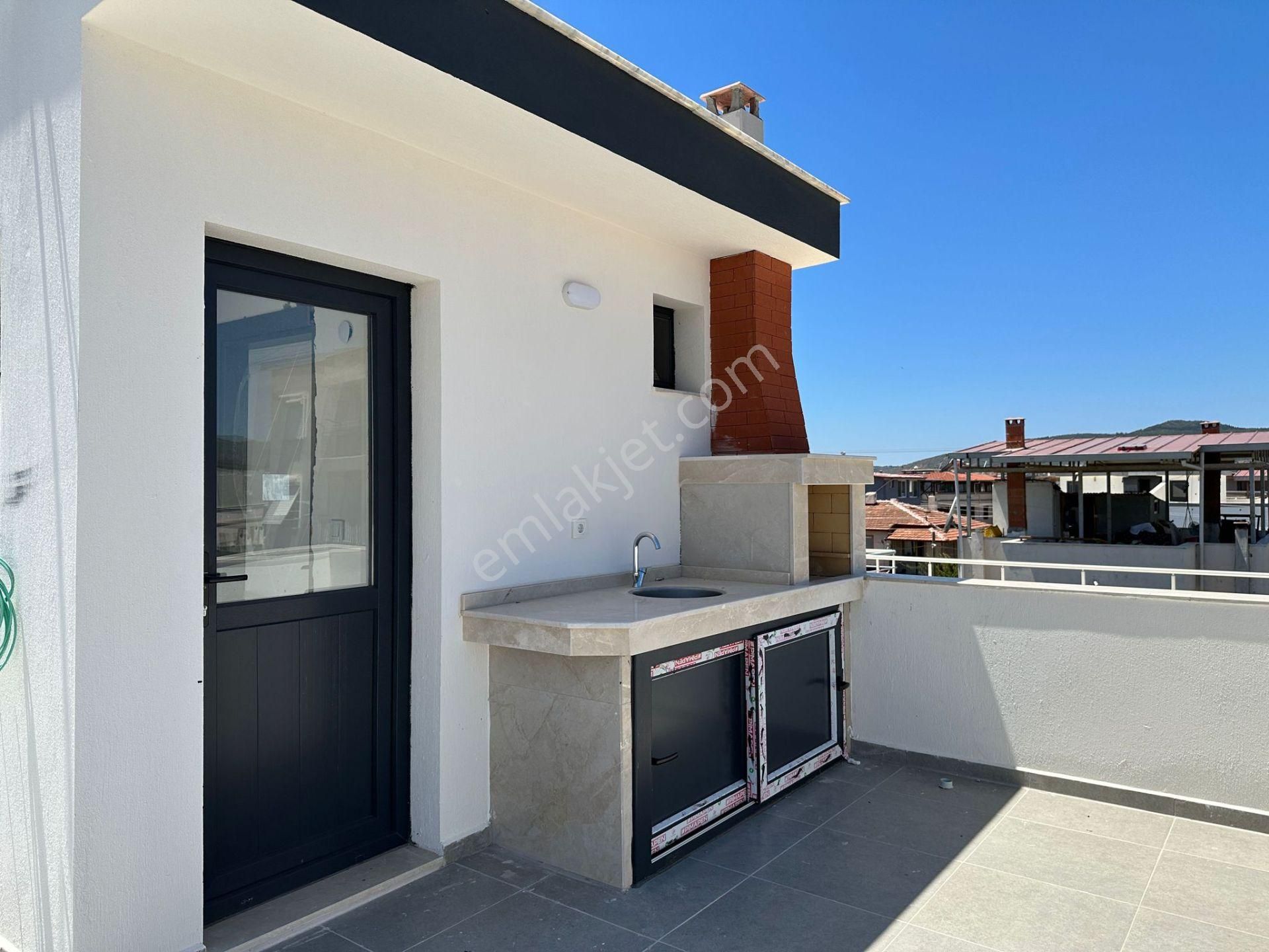 Seferihisar Payamlıda Denize 550 Metre Mesafede Bahçeli Yazlık Villa 3+1 - Görsel 26