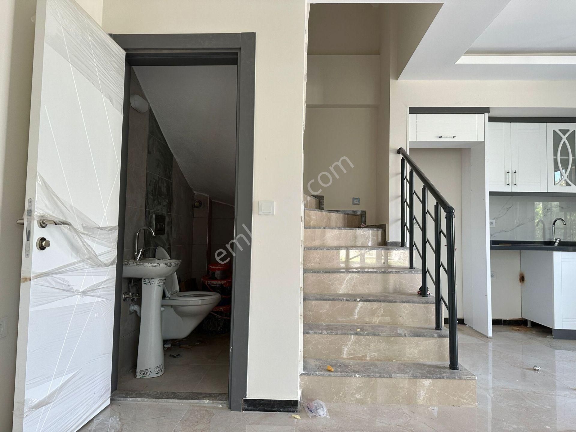 Seferihisar Payamlıda Denize 550 Metre Mesafede Bahçeli Yazlık Villa 3+1 - Görsel 15