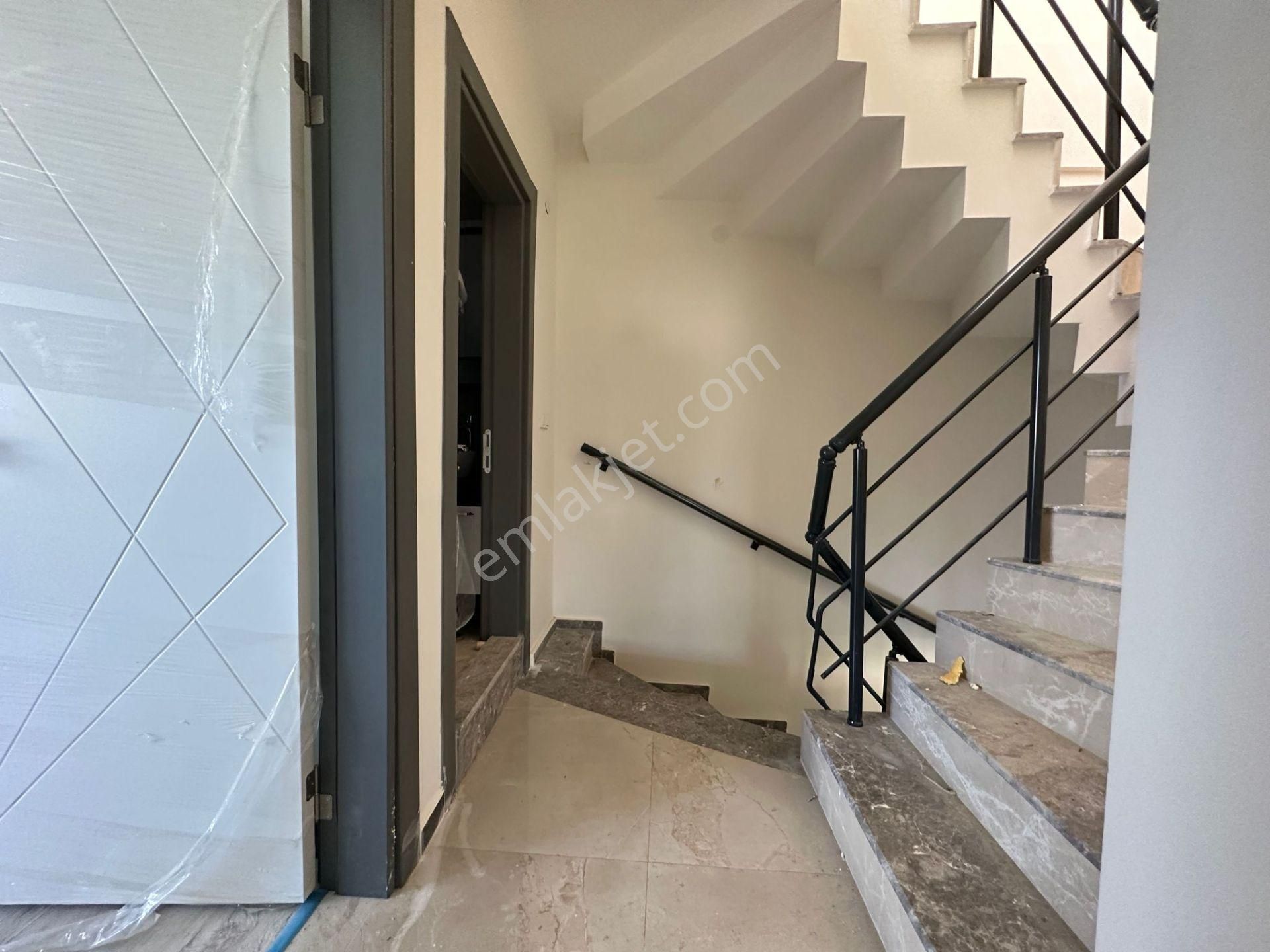 Seferihisar Payamlıda Denize 550 Metre Mesafede Bahçeli Yazlık Villa 3+1 - Görsel 22