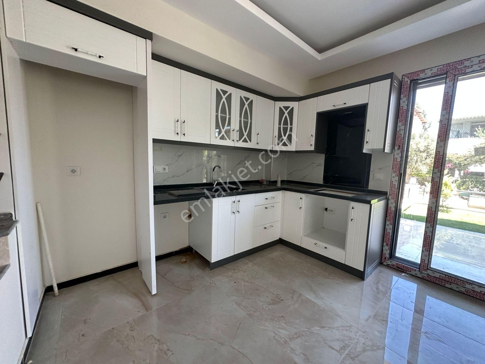 Seferihisar Payamlıda Denize 550 Metre Mesafede Bahçeli Yazlık Villa 3+1 - Görsel 9