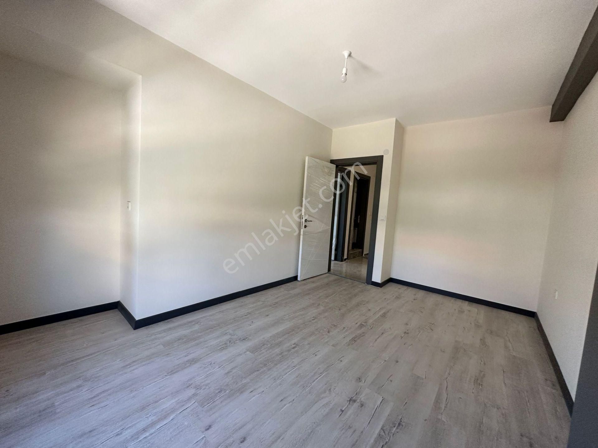 Seferihisar Payamlıda Denize 550 Metre Mesafede Bahçeli Yazlık Villa 3+1 - Görsel 23