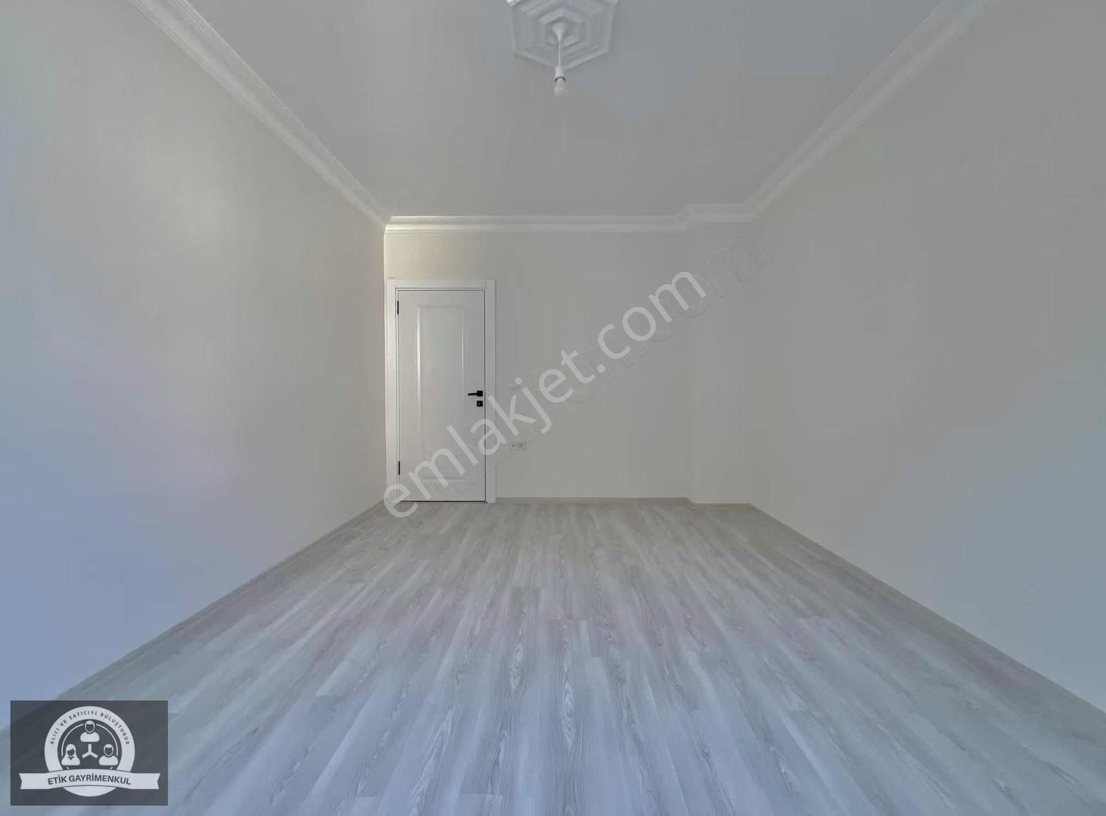 Veysel Karani Mah. 3+1 Arakat Daire (3. Kat) K.otoparklı - Görsel 12