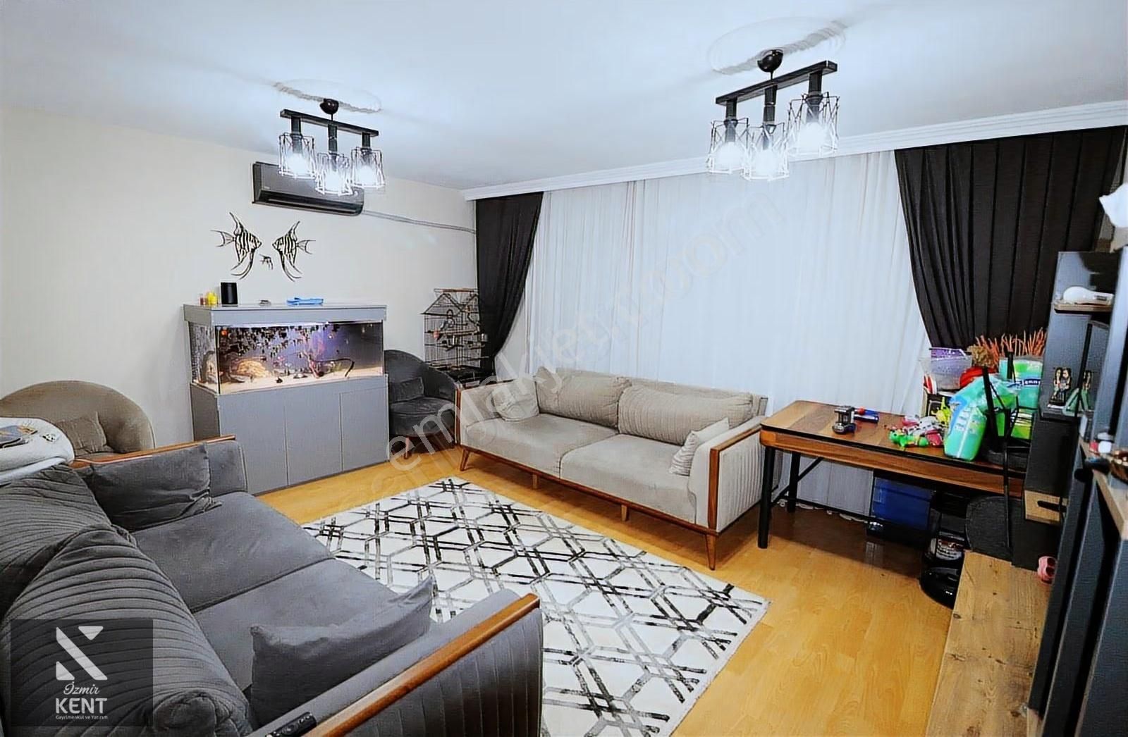 Bayraklı Adalet Mah. 110 M2 Satılık 2+1 Daire